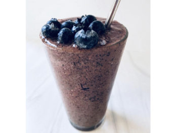 Sip your way to health with this blueberry pear smoothie
